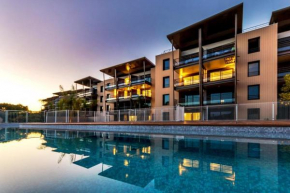 Superbe appartement, piscine, vue mer et montagnes